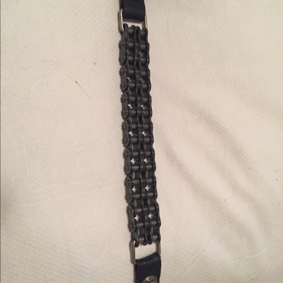 Chain Link Cuff Bracelet - Picture 4 of 4